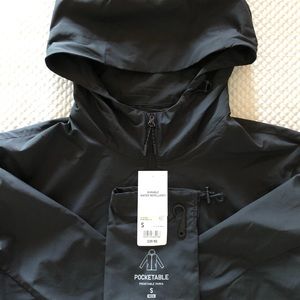 Uniqlo Pocketable Parka (like-new)